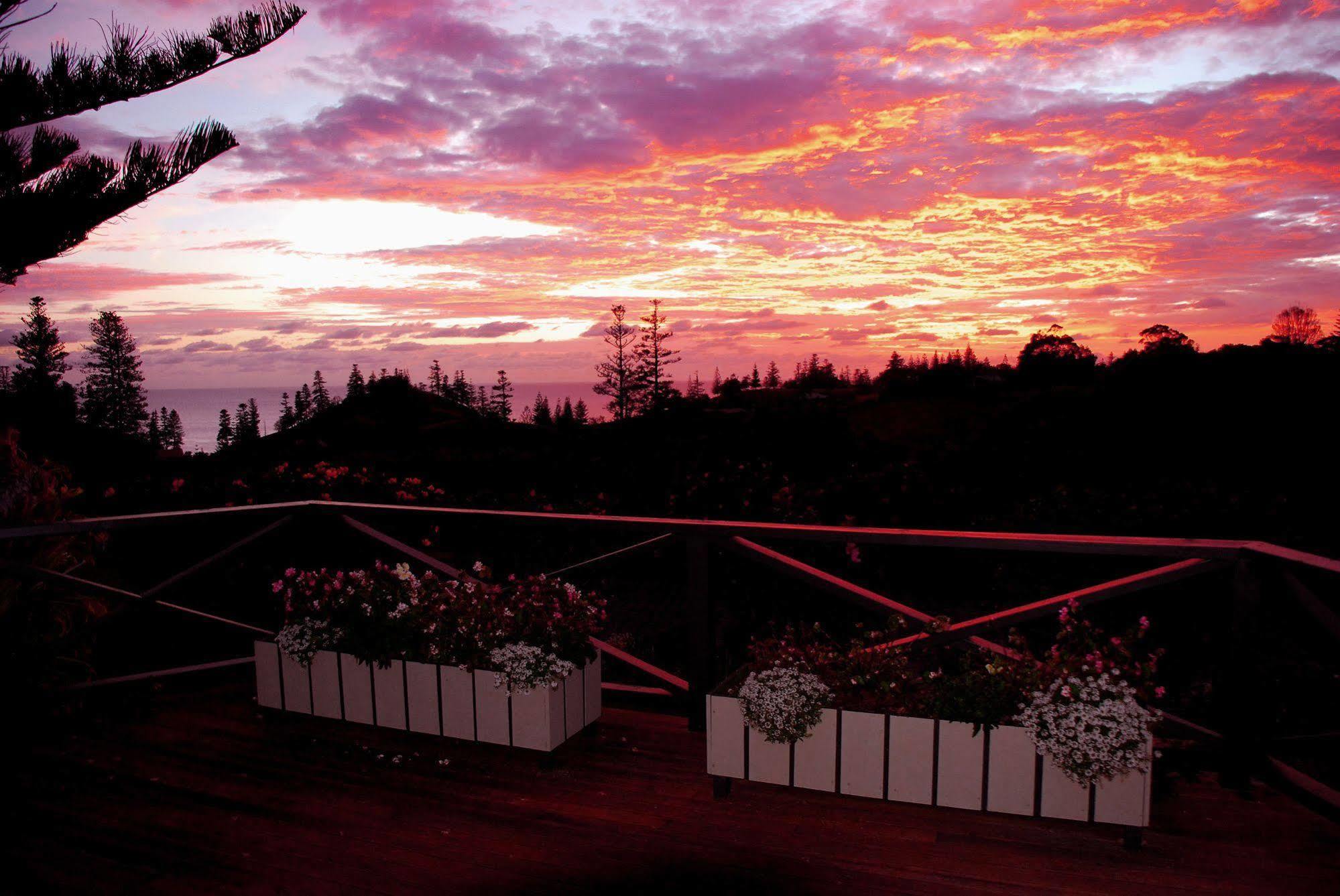 Cascade Garden Apartments Burnt Pine Dış mekan fotoğraf